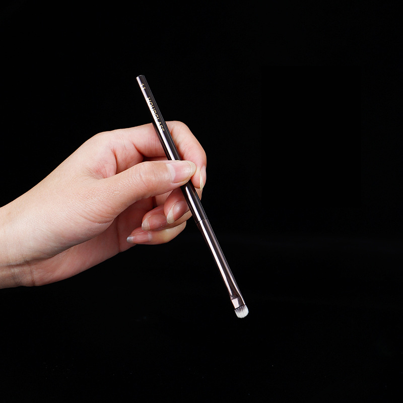 Cọ mí dưới Hourglass SMUDGE BRUSH No 11